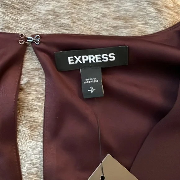 Express Plum V-Neck Elastic Tie Waist Long Sleeve Mini Dress Small NWT - Picture 3 of 10